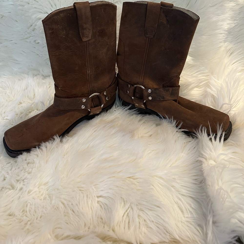 Durango boots with buckle